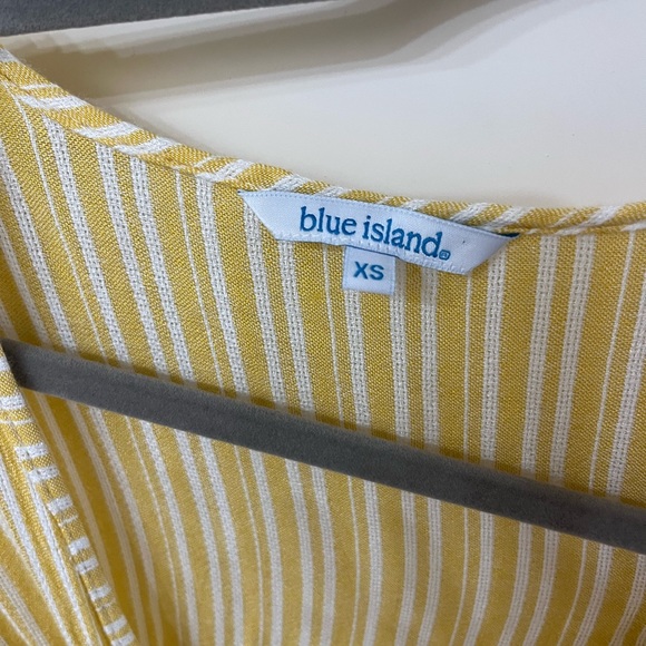 πHPπBlue Island Cover up XS - Picture 2 of 5